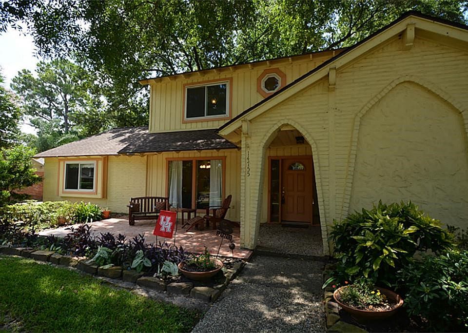 1st image of 14755 River Forest Dr