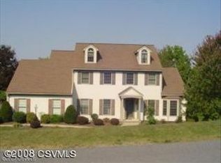 541 Villa Vista Ave, Lewisburg, PA 17837