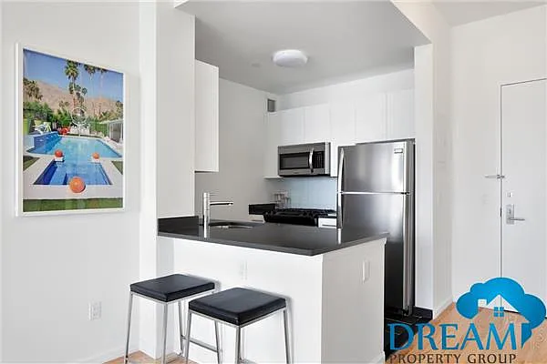 Rented by Dream Property Group LLC | media 1