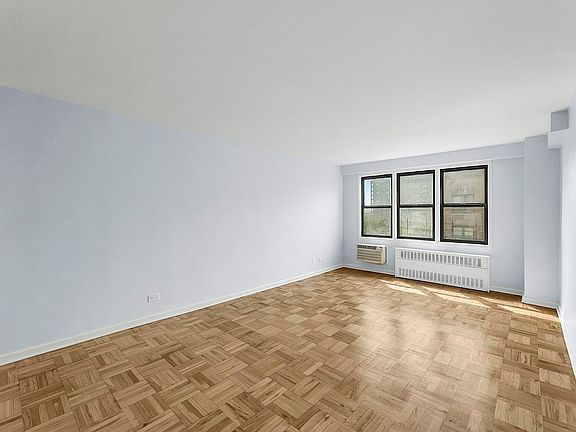3rd image of 3731 73rd St APT 7U
