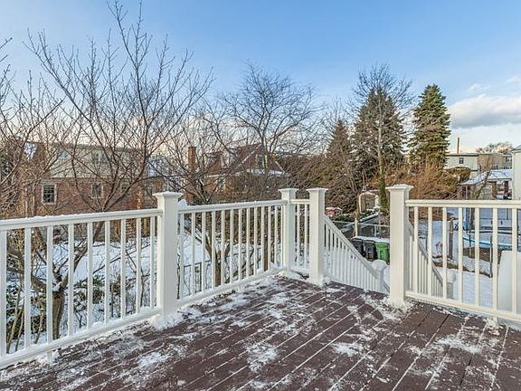 Private Deck
