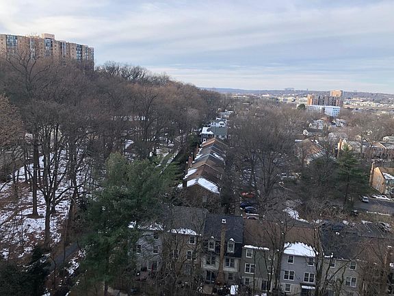 5th image of 2059 Huntington Ave APT 1506