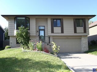 1555 Hartland Rd, Lincoln, NE 68521