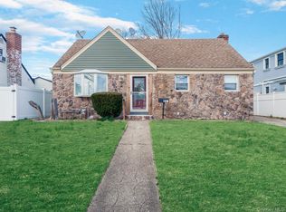 215 Hathaway Avenue, Elmont, NY