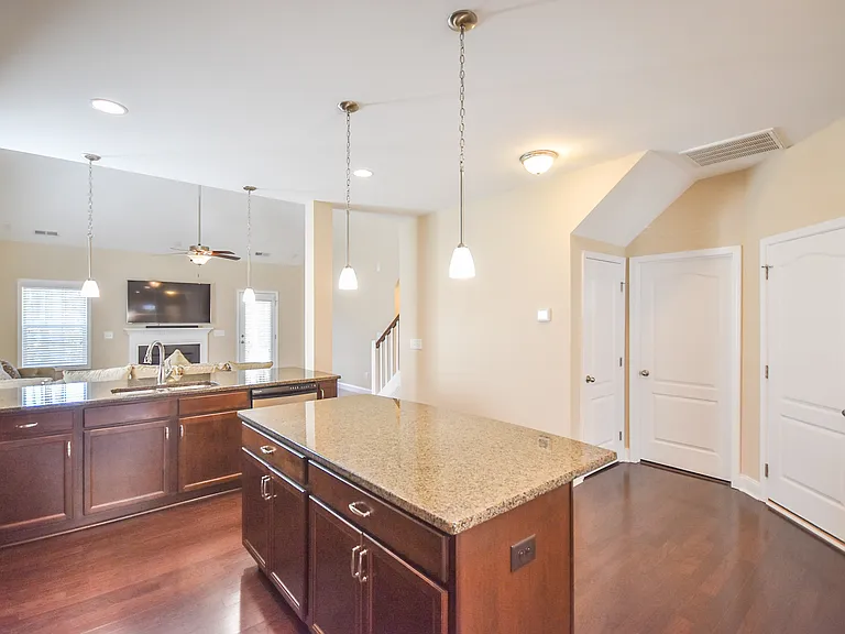 67 Timber Skip Dr — Photo 32