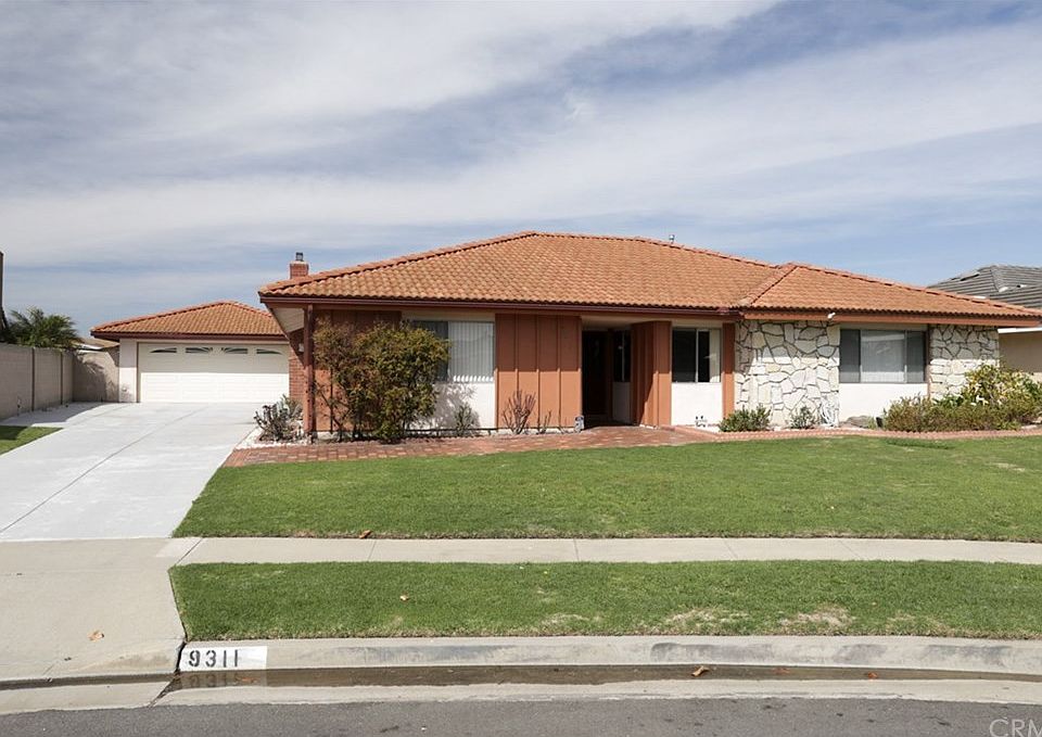 2nd image of 9311 Toucan Ave