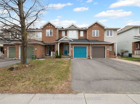 189 Gray Cres, Ottawa, ON K2K 3L8