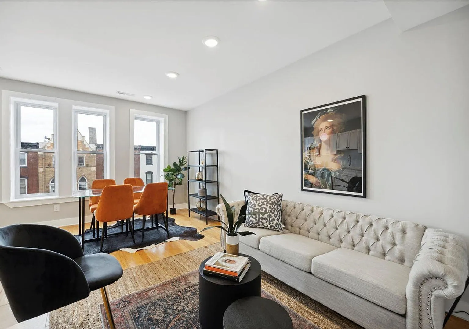 2827 W Girard Avenue — Photo 2