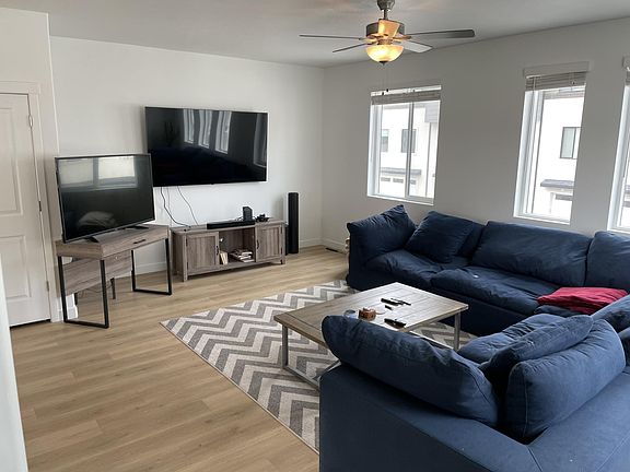 Living room (second Floor)