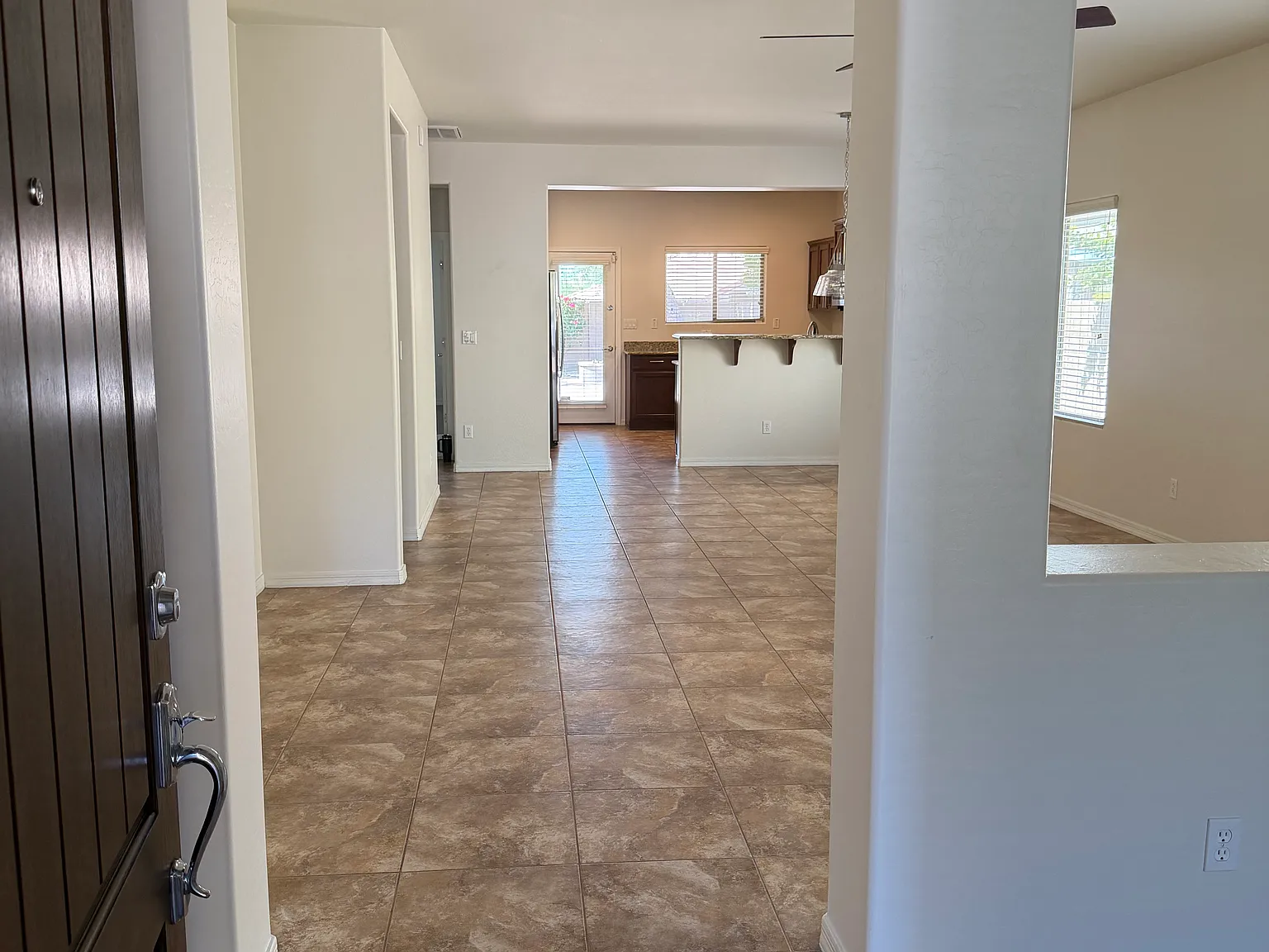 3 bed, 1783 sqft, $2,500 — Photo 3