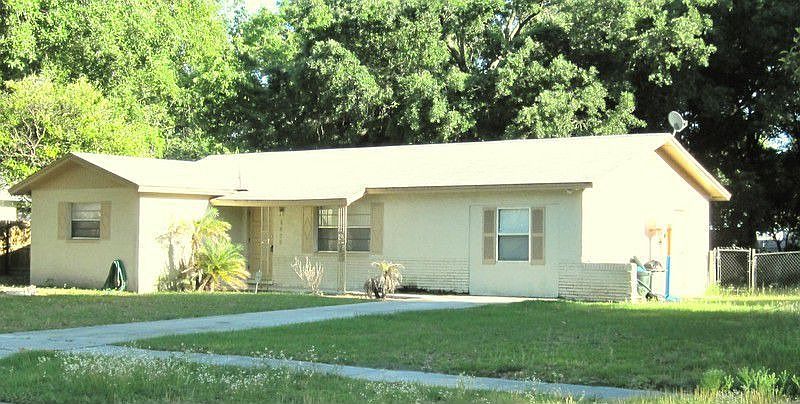 1st image of 4425 Dolphin Dr