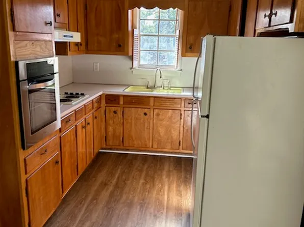 College View Apartments, 1010 & 1020 Nabors St #Eadcfd6c9, Montevallo, AL 35115