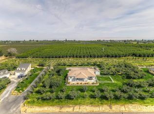 893 Charvet Rd, Grandview, WA 98930