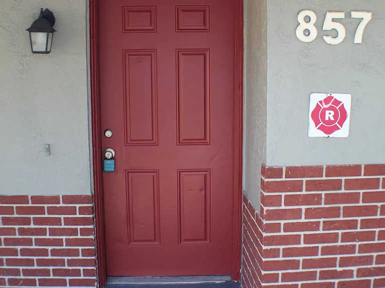 857 Lyndhurst St #D — Photo 6