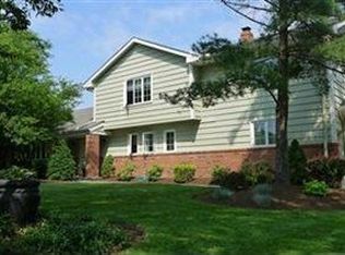 28249 Fairmount Blvd, Pepper Pike, OH 44124