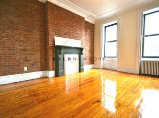 308 E 94th St APT 4W, New York, NY 10128