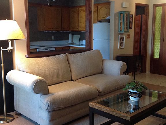 2nd image of 1 Meadowlawn Dr Unit 1-9