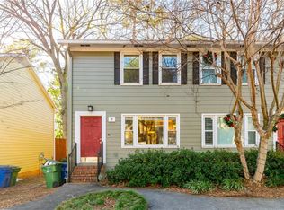 8 Holly Downs Ct NW, Atlanta, GA 30318