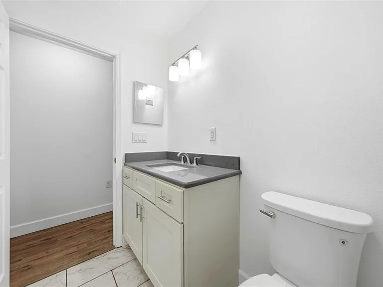 1009 Nebraska St — Photo 16