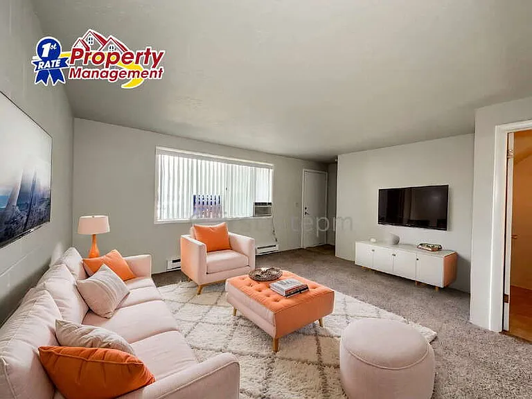 3037 W Jordan St — Photo 5