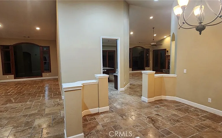 1961 Vineyard View Ln — Photo 34