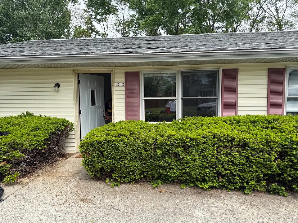1313 S Hickory Grove Ln #1313