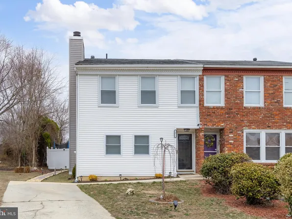 7 Corona Ct, Sewell, NJ 08080