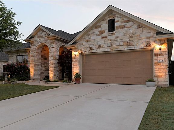 2nd image of 1712 Camino Alemeda