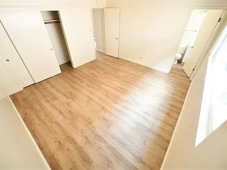 2514 College Ave — Photo 11