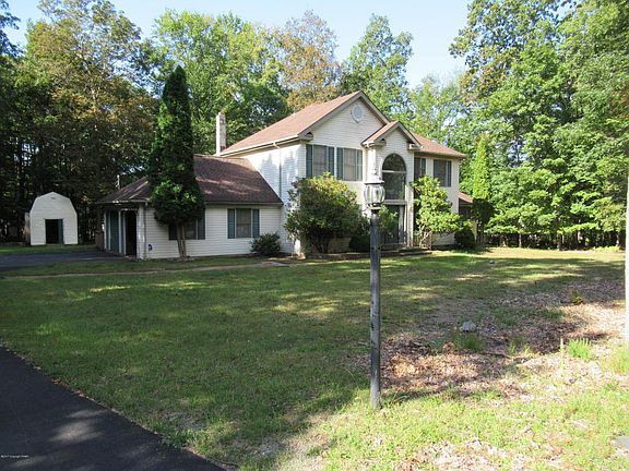 2nd image of 144 Dawn Ln