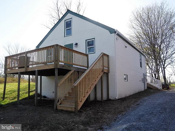 3rd image of 756 Wiltshire Rd