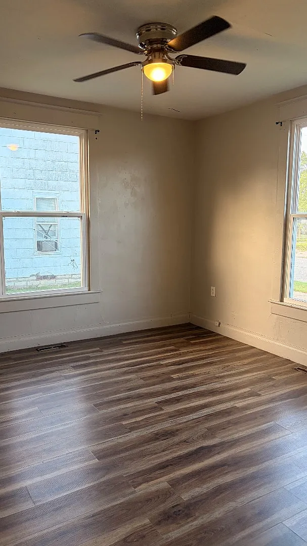123 N Washington St — Photo 3