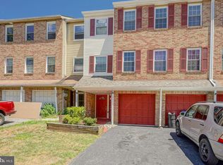 104 Chaucer Rd, Mount Laurel, NJ 08054