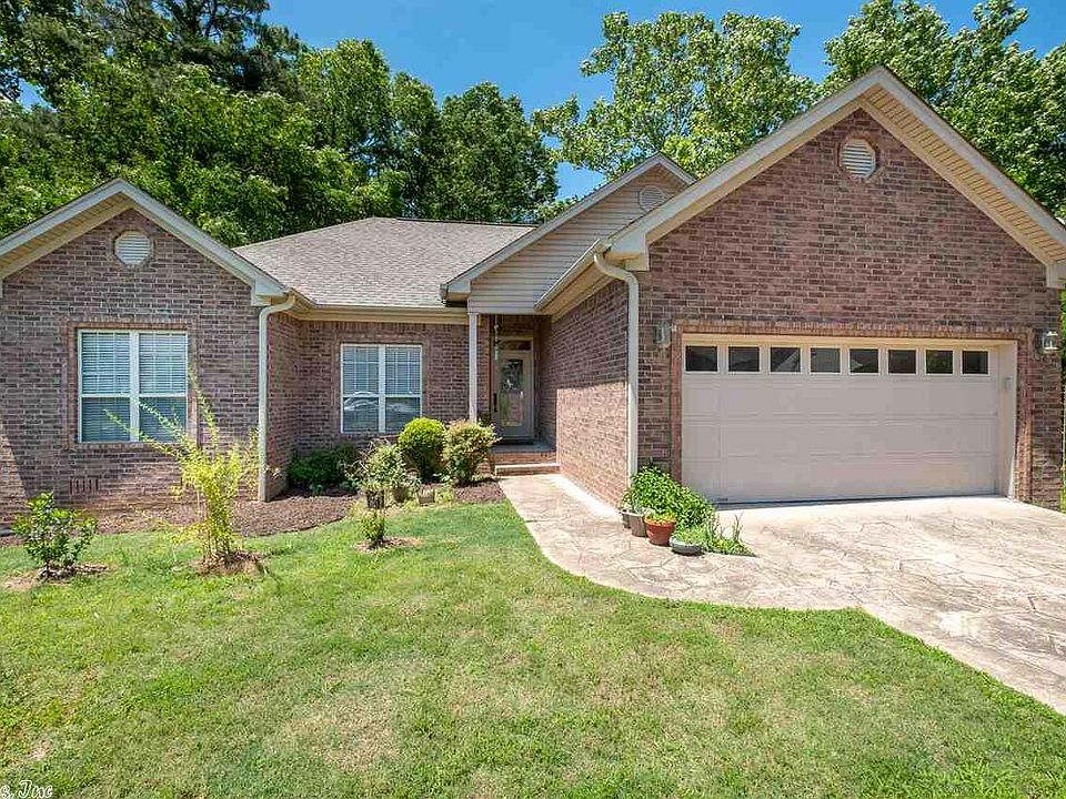 1st image of 1126 English Oak Dr