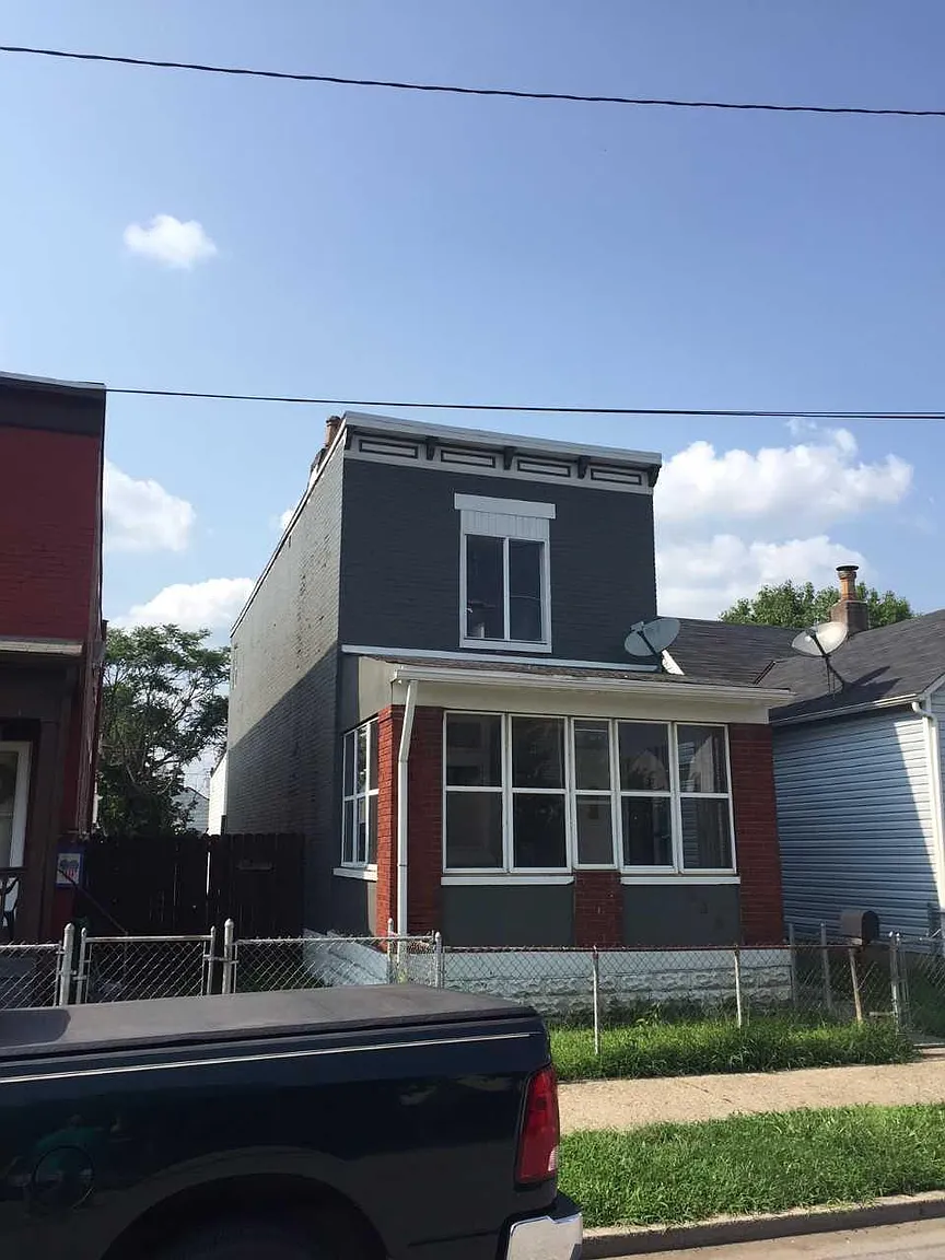 509 W 10th St photo 1