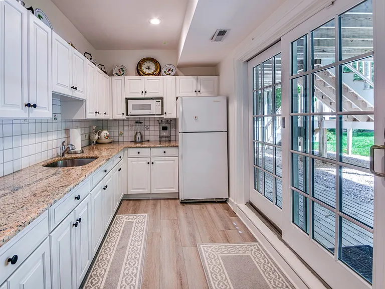 173 Northside Dr — Photo 33
