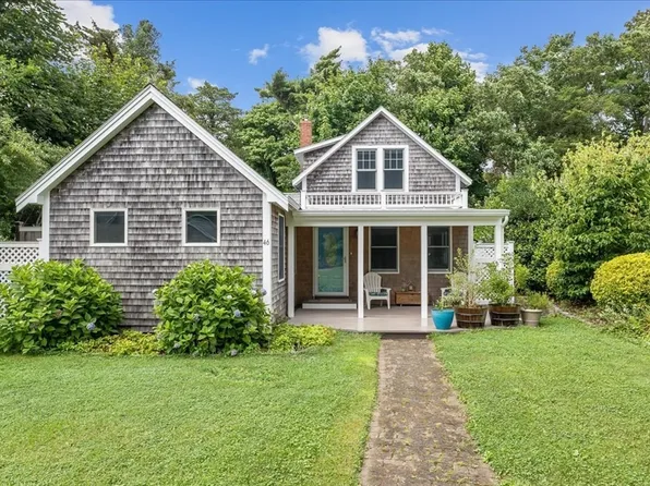 46 Salt Marsh Ln, Bourne, MA 02532
