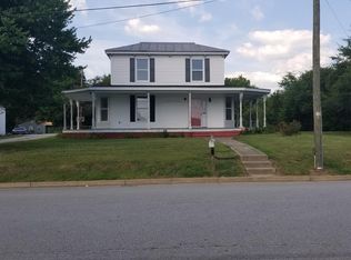 706 Plank Rd, South Hill, VA 23970