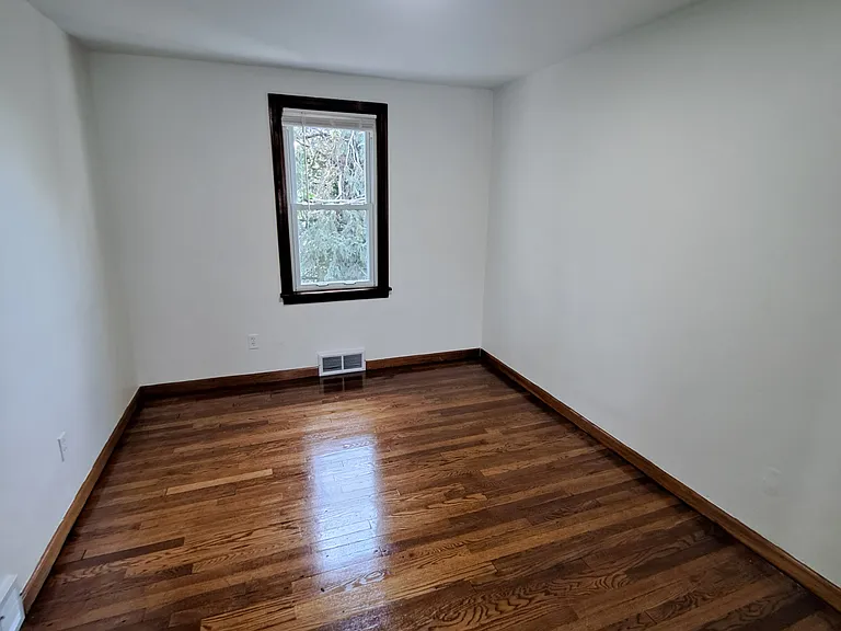 2664 Sunset Dr — Photo 5