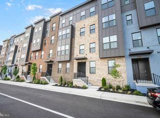 10026 American Pharoah Ln #94, Laurel, MD 20723