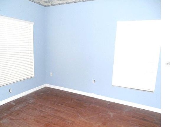 4th image of 23203 Bayou Grove St