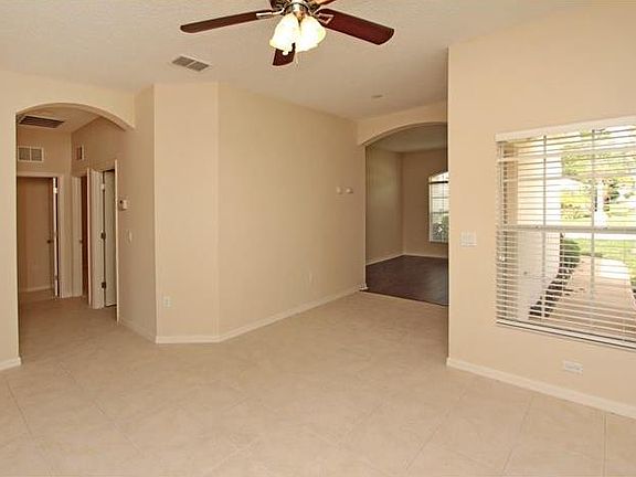5th image of 2907 Plantain Dr
