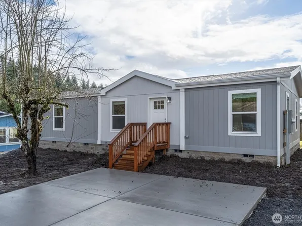 601 Helton Street #1/2, Castle Rock, WA 98611