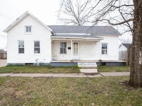 818 11th Ave SE, Cedar Rapids, IA 52401