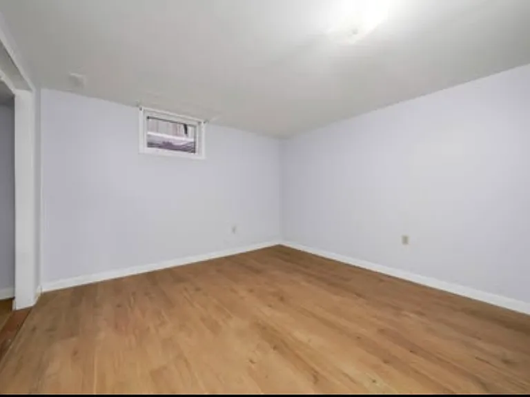 8015 131a Ave NW #BASEMENT — Photo 9