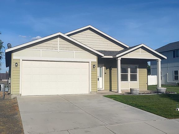 2nd image of 4405 Phoenix Ln