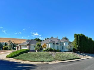 4702 S Palouse Ct, Kennewick, WA 99337
