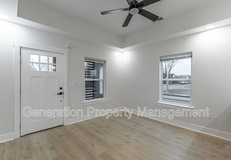 1124 Garfield St #A — Photo 6