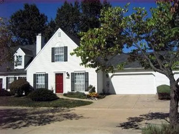 3376 Hunter Pkwy, Cuyahoga Falls, OH 44223
