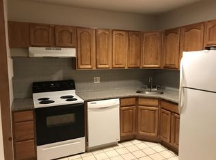 1719 Green St APT 2, Philadelphia, PA 19130